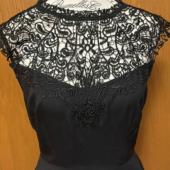 LBD: Black Guess mini dress with lace, side zipper, 100% polyester. - Picture 2 of 6